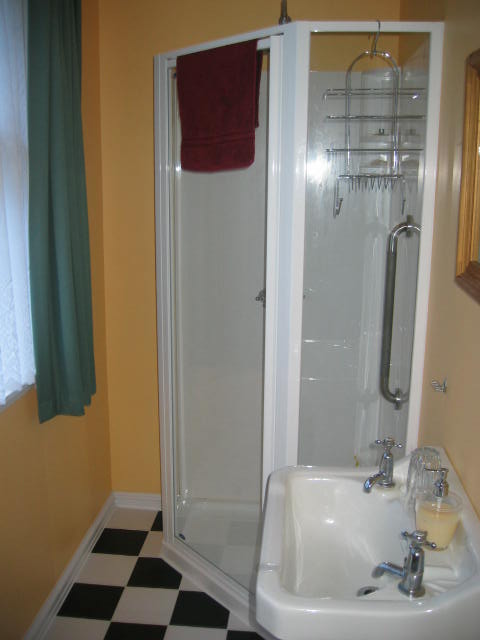 Ensuite 2