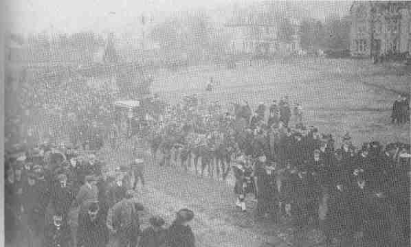 Funeral of Donald P Macdonald, Fort William